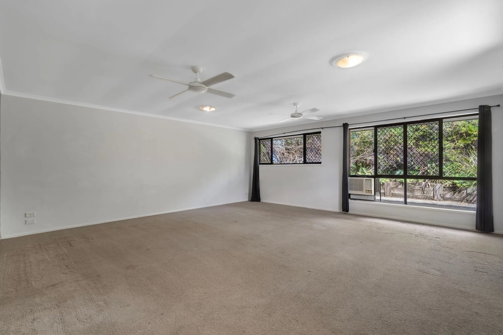 77 Macquarie Avenue MOLENDINAR 5