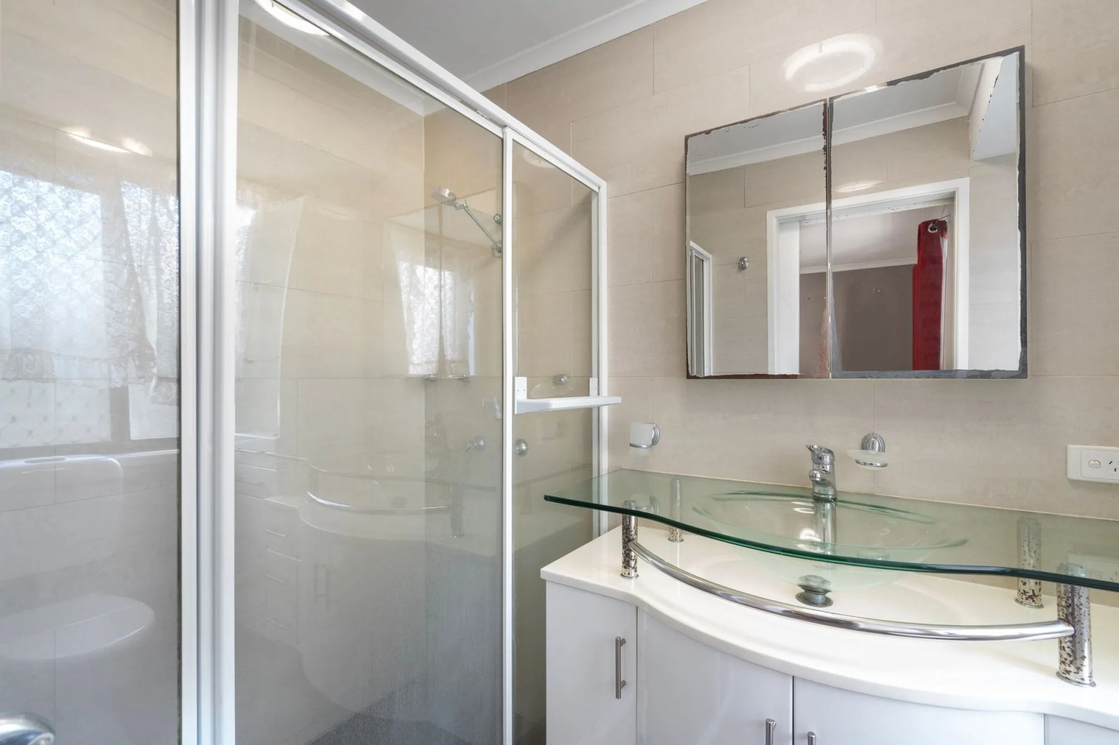 77 Macquarie Avenue MOLENDINAR 10