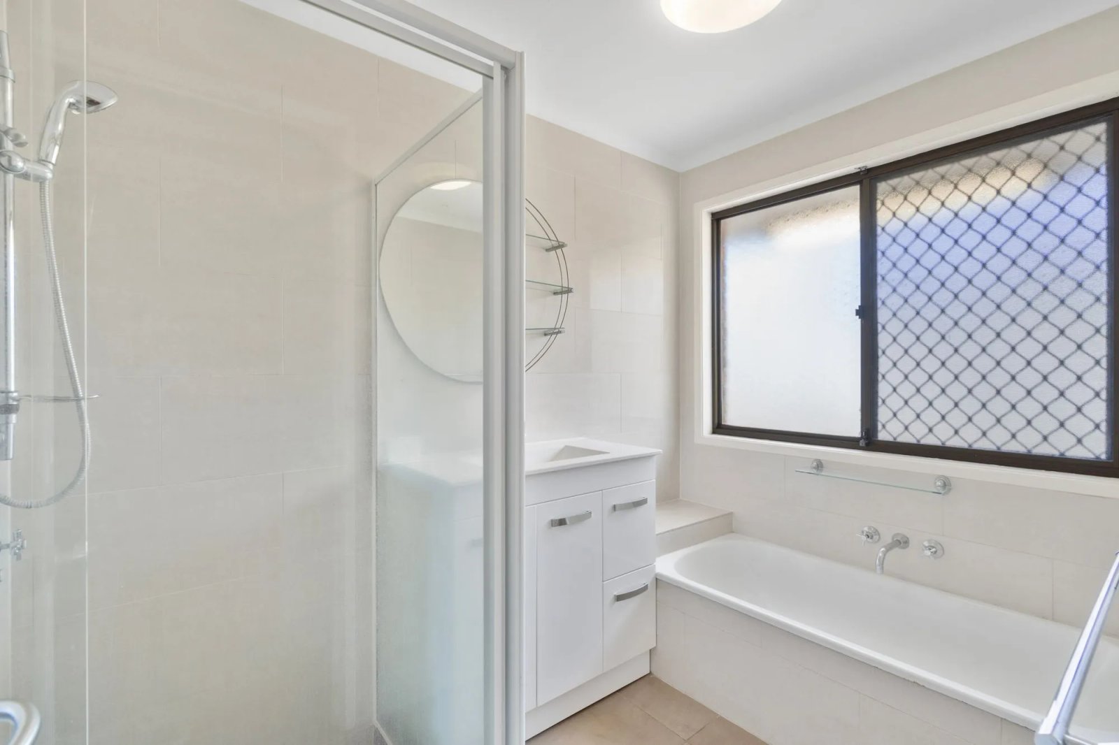 77 Macquarie Avenue MOLENDINAR 18