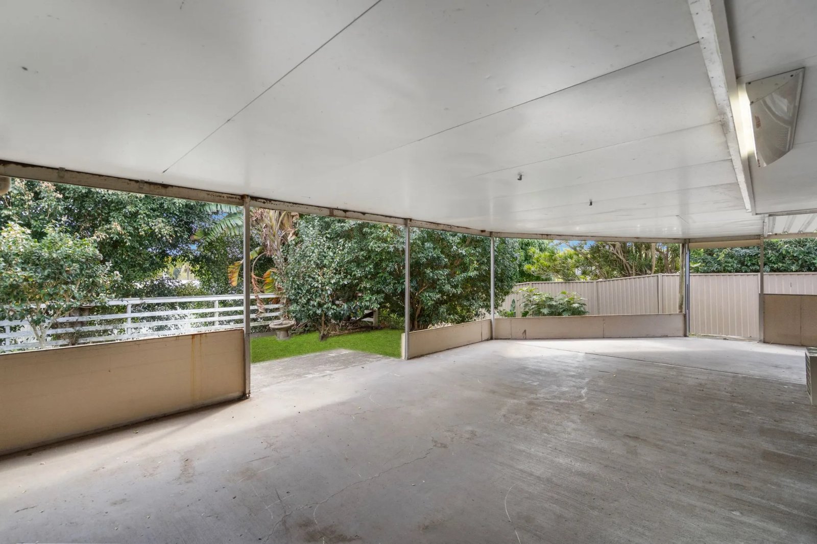 77 Macquarie Avenue MOLENDINAR 19