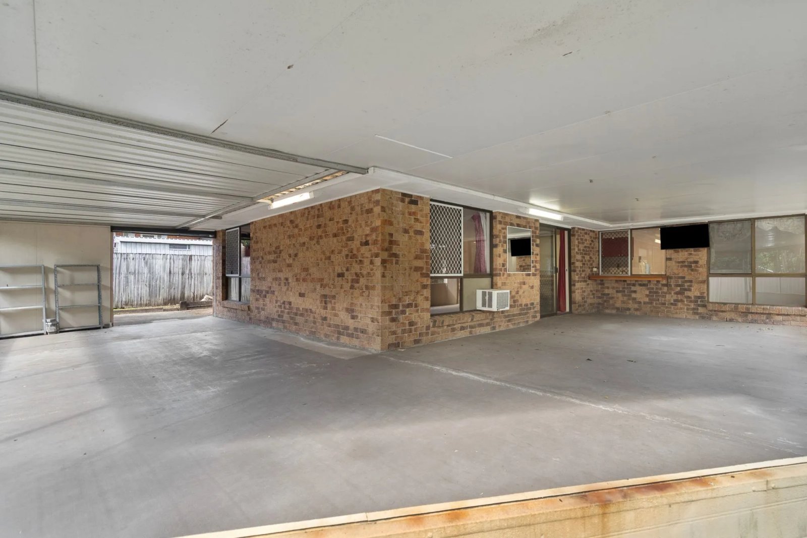 77 Macquarie Avenue MOLENDINAR 20