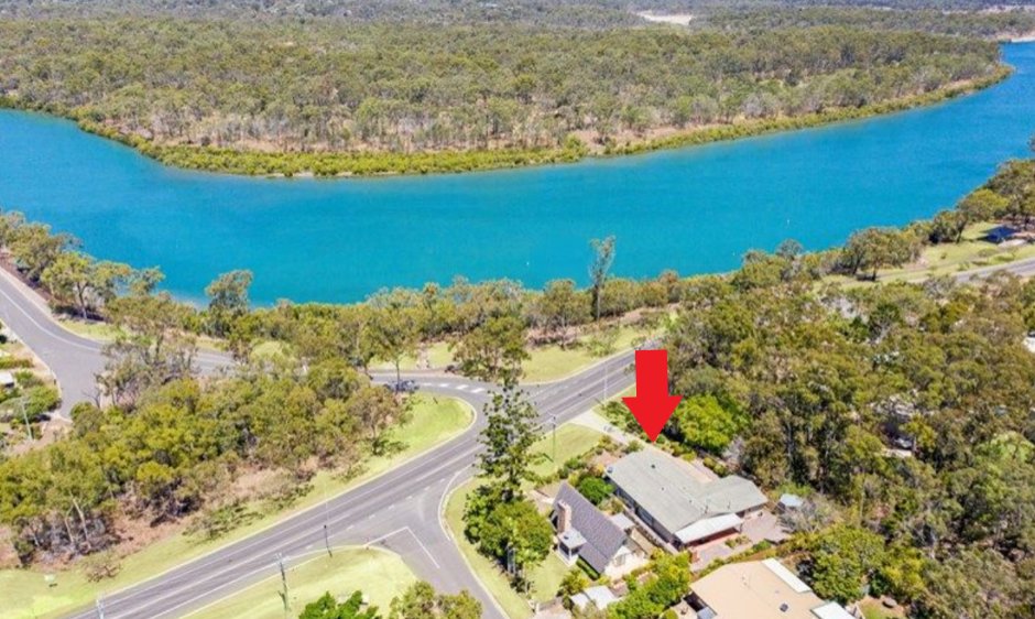 77 MALPAS Street BOYNE ISLAND 1