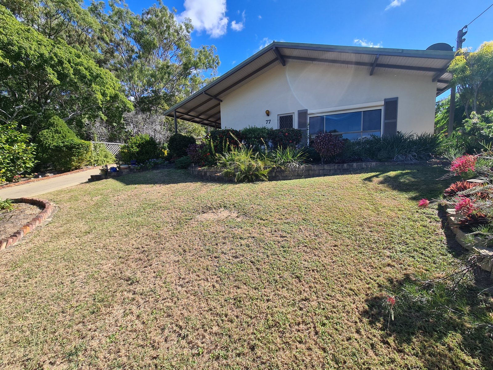 77 MALPAS Street BOYNE ISLAND 7
