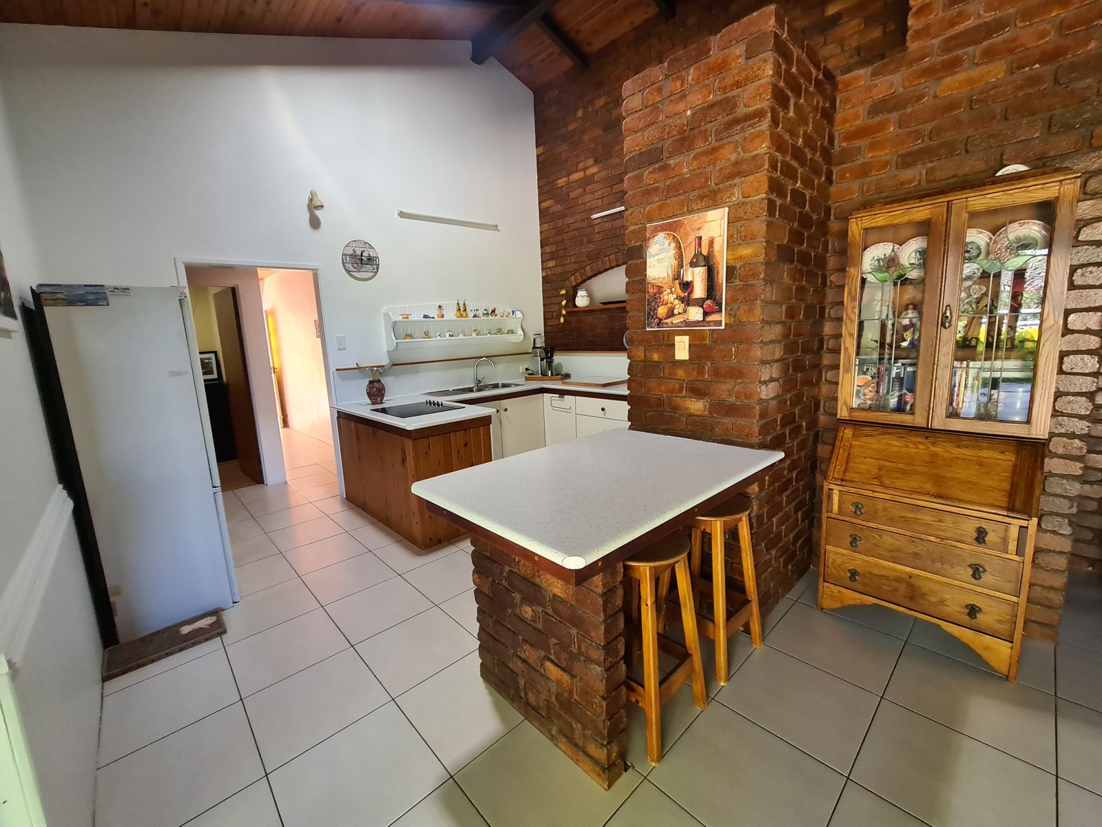 77 MALPAS Street BOYNE ISLAND 13