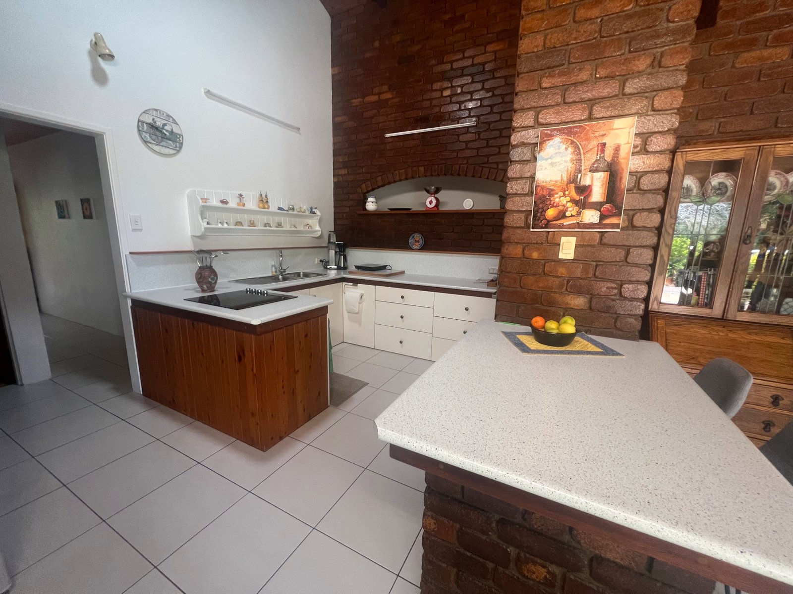 77 MALPAS Street BOYNE ISLAND 14