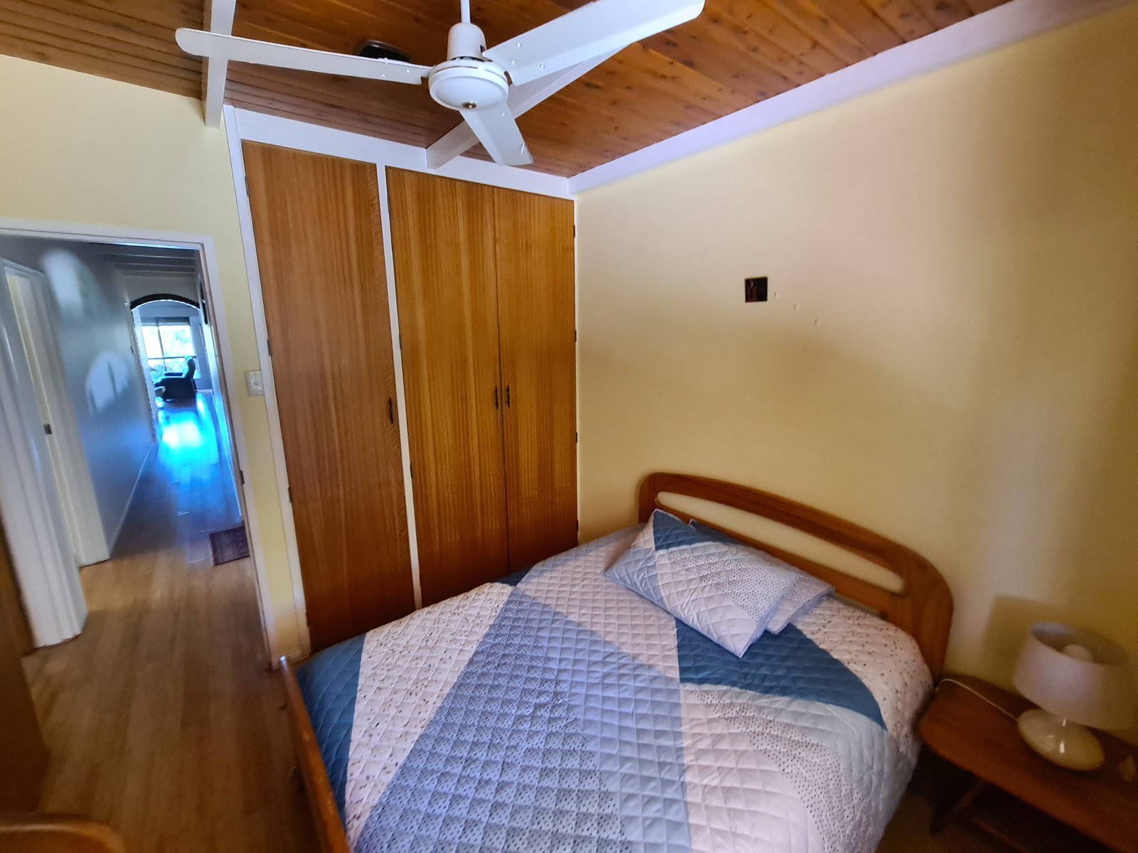 77 MALPAS Street BOYNE ISLAND 23