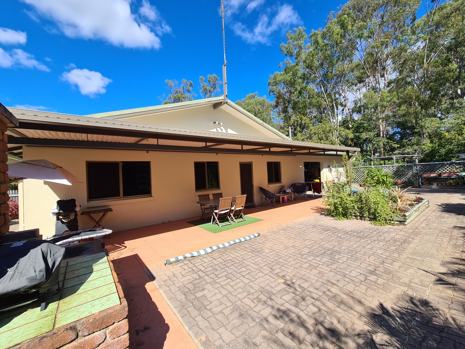 77 MALPAS Street BOYNE ISLAND 29