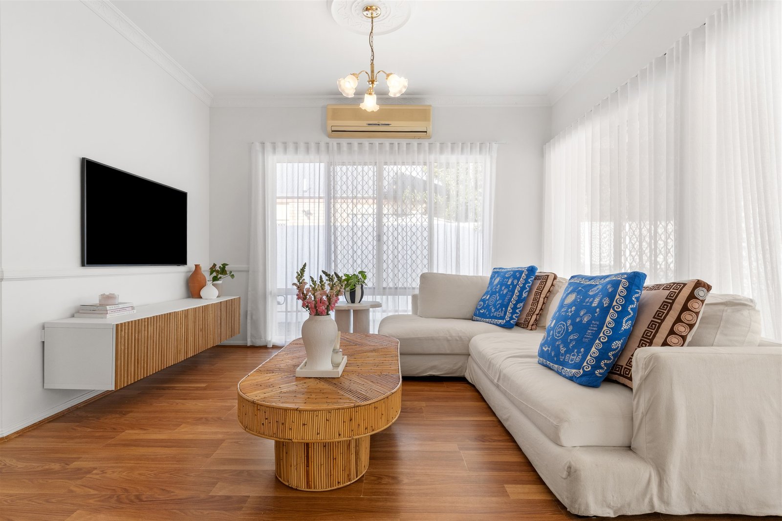 77 Mulgrave Crescent FOREST LAKE 8