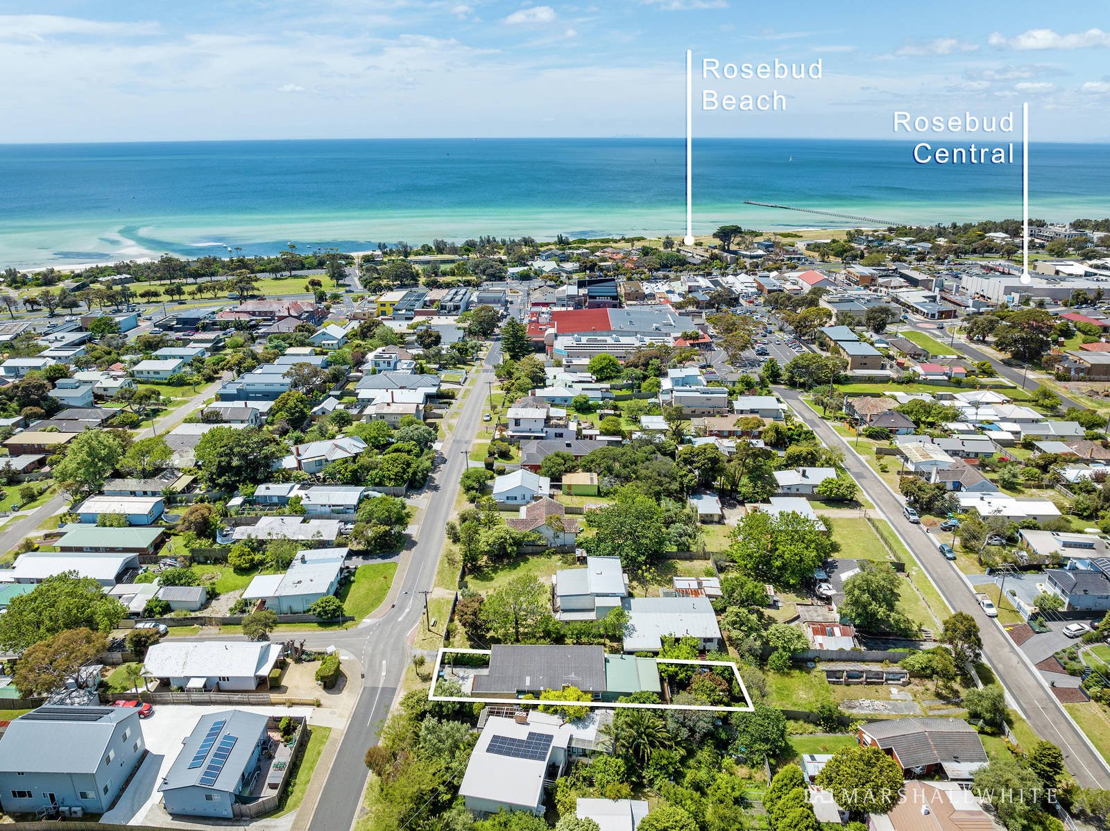 77 Ninth Avenue, Rosebud, VIC