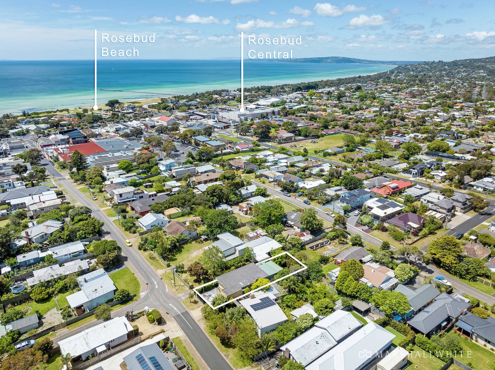 77 Ninth Avenue, Rosebud, VIC