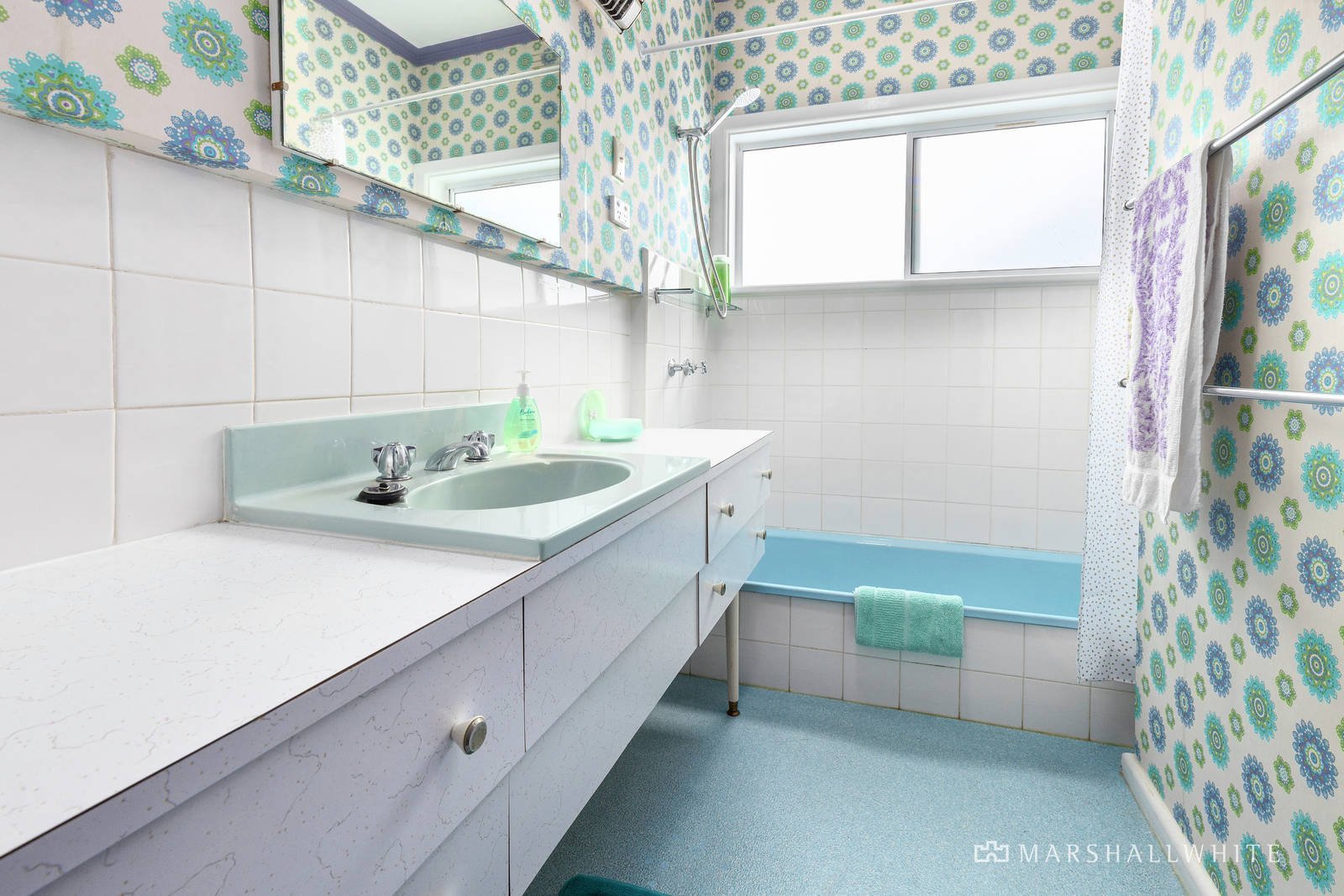 77 Ninth Avenue, Rosebud, VIC