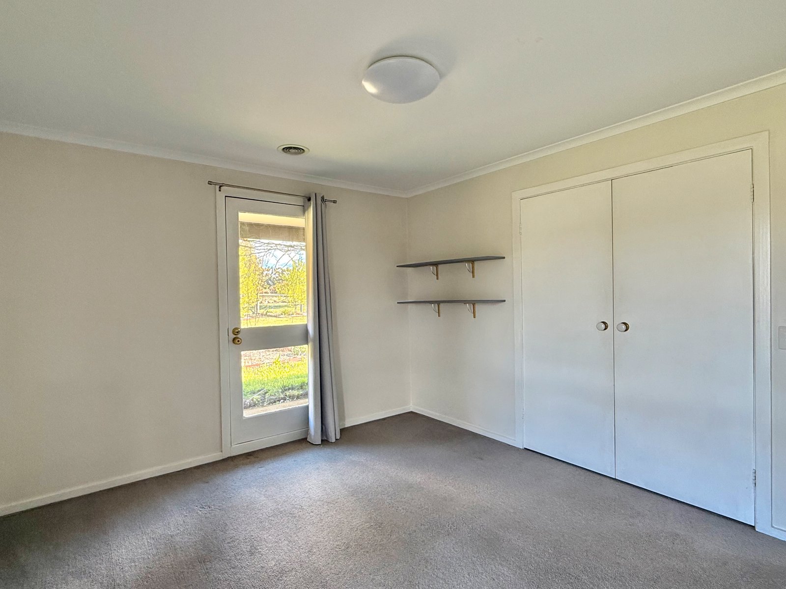 Real Estate and Property in 77 Northumberland Road, Kyneton, VIC