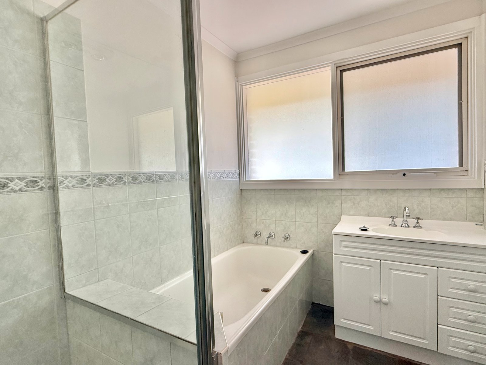 Real Estate and Property in 77 Northumberland Road, Kyneton, VIC