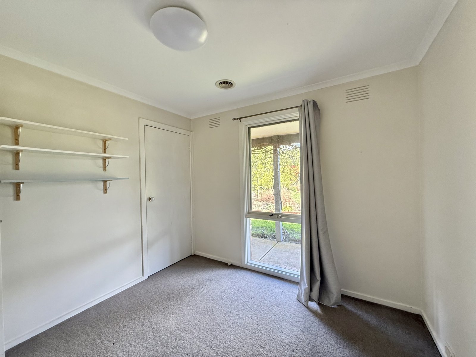 Real Estate and Property in 77 Northumberland Road, Kyneton, VIC