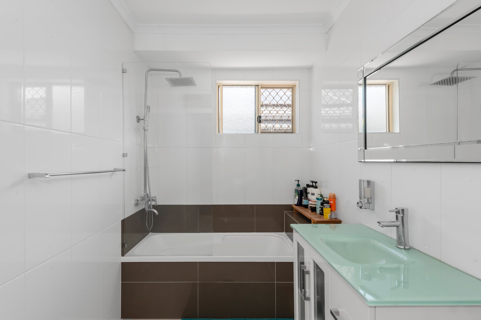 77 Oakdale Avenue NERANG 10