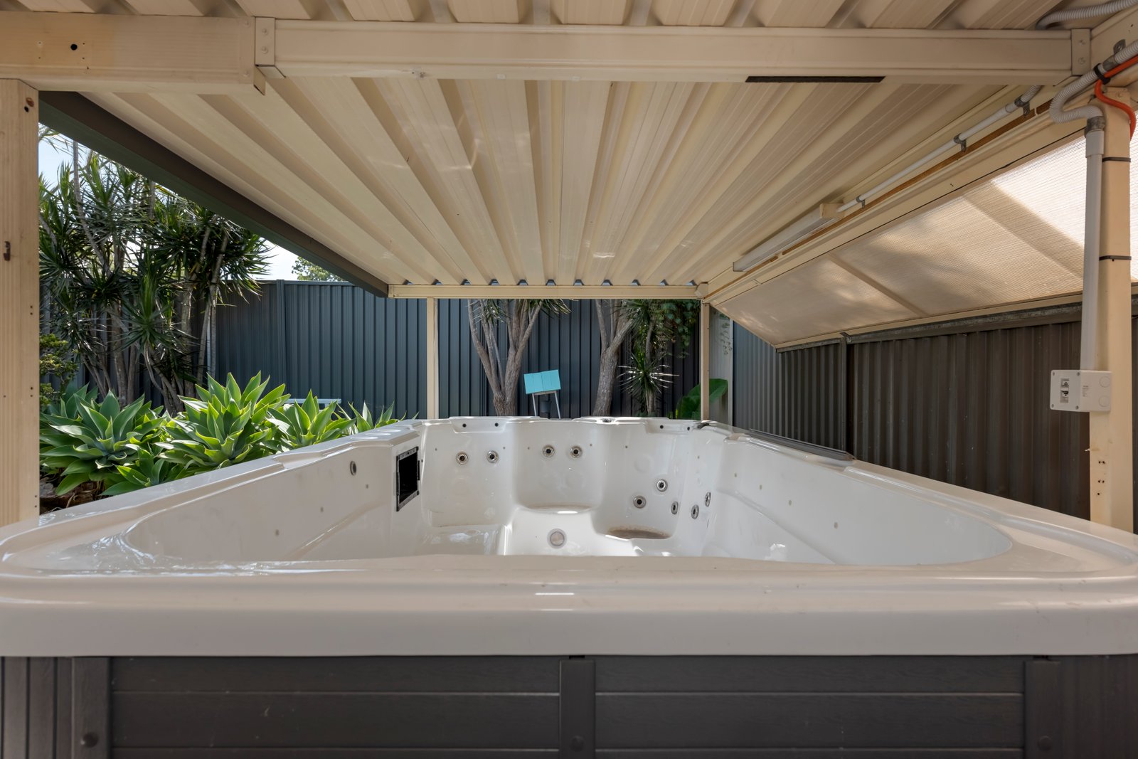 77 Oakdale Avenue NERANG 12