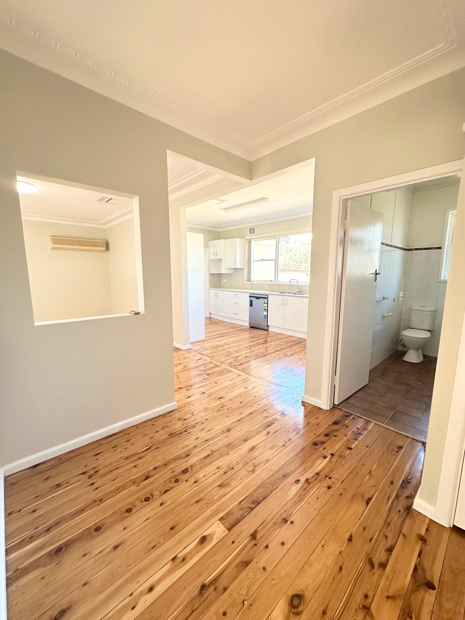 77 Peel Street TAMWORTH 3