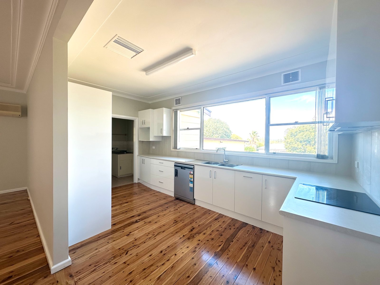 77 Peel Street TAMWORTH 6