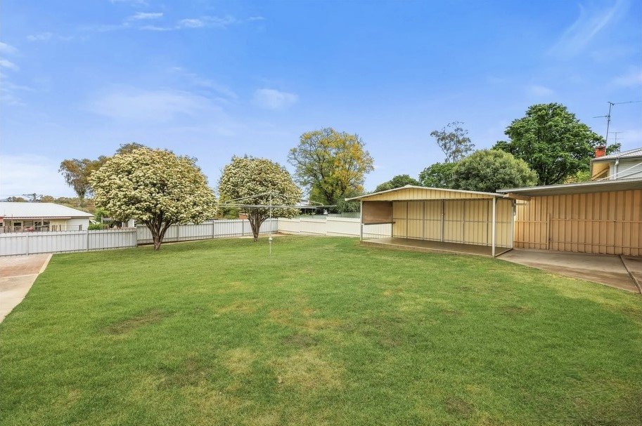 77 Peel Street TAMWORTH 17