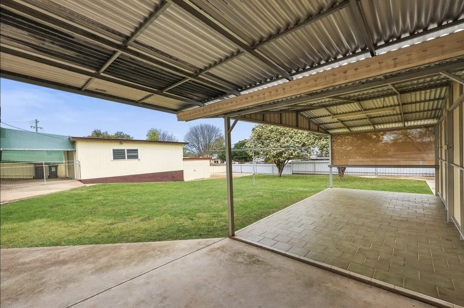 77 Peel Street TAMWORTH 18