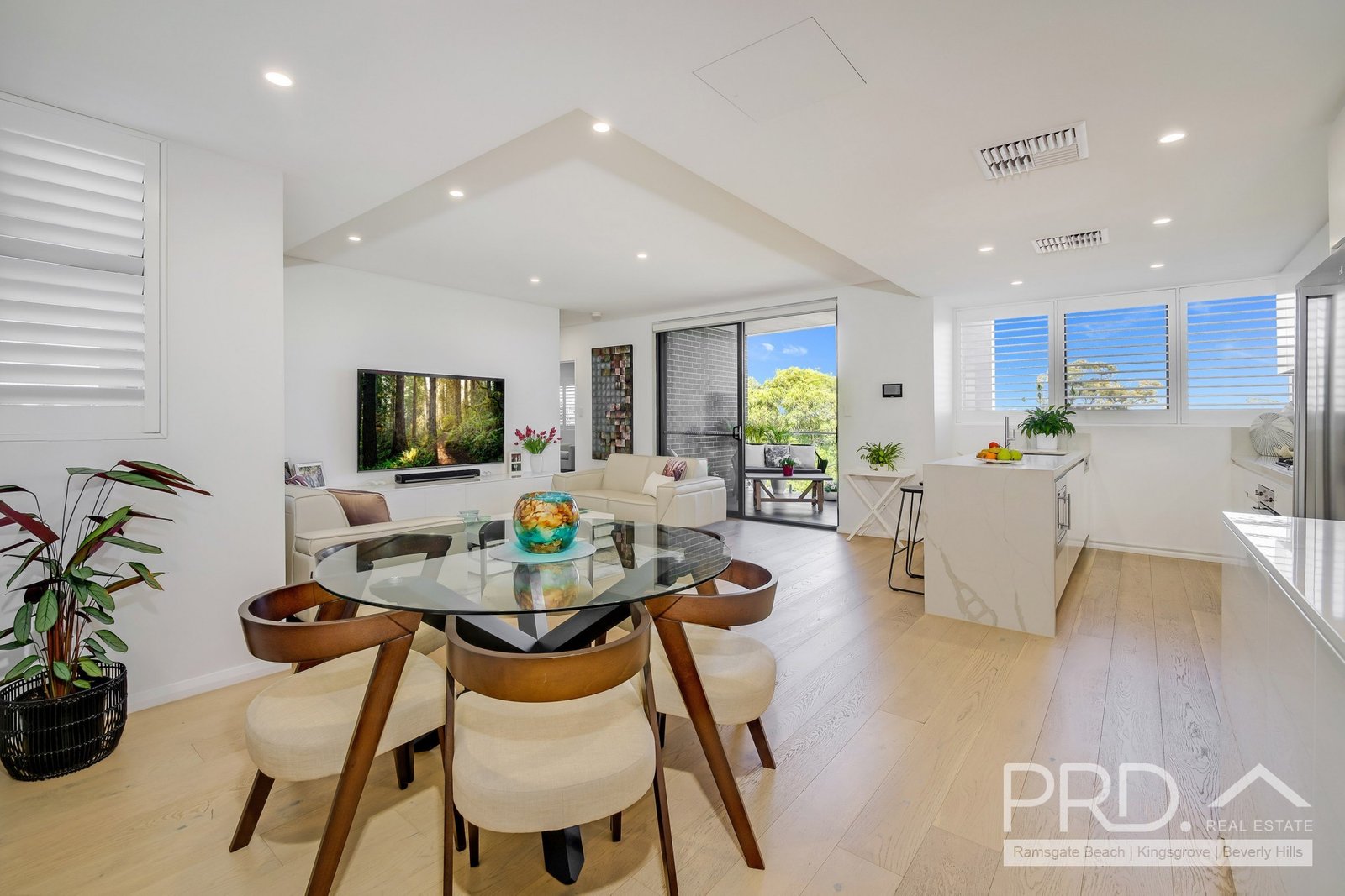 7/7 Pittwater Road GLADESVILLE 2