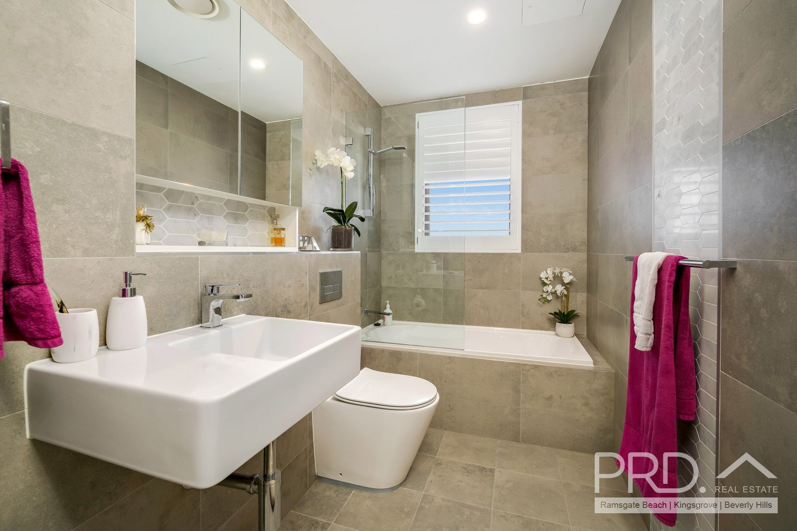 7/7 Pittwater Road GLADESVILLE 8