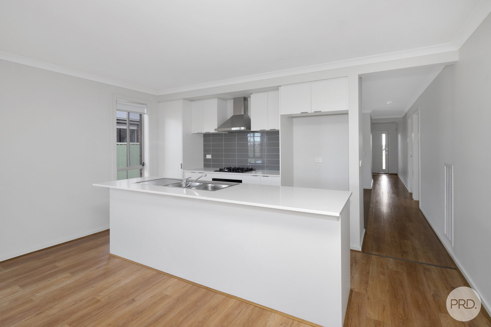 77 Presentation Boulevard WINTER VALLEY 3