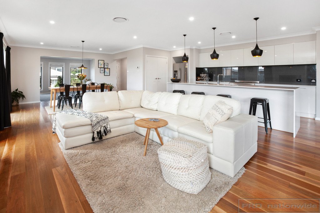 77 Radiant Avenue BOLWARRA HEIGHTS 5