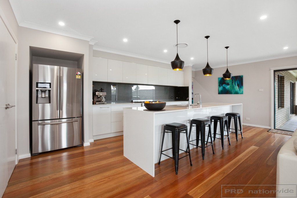 77 Radiant Avenue BOLWARRA HEIGHTS 8