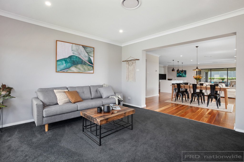 77 Radiant Avenue BOLWARRA HEIGHTS 10