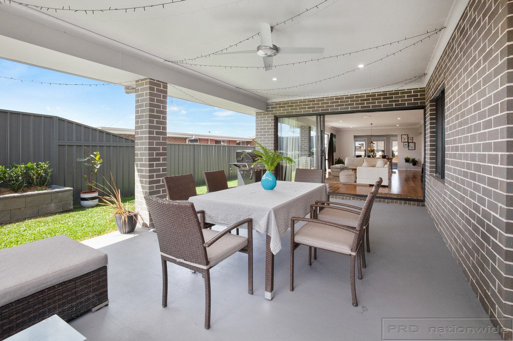 77 Radiant Avenue BOLWARRA HEIGHTS 13
