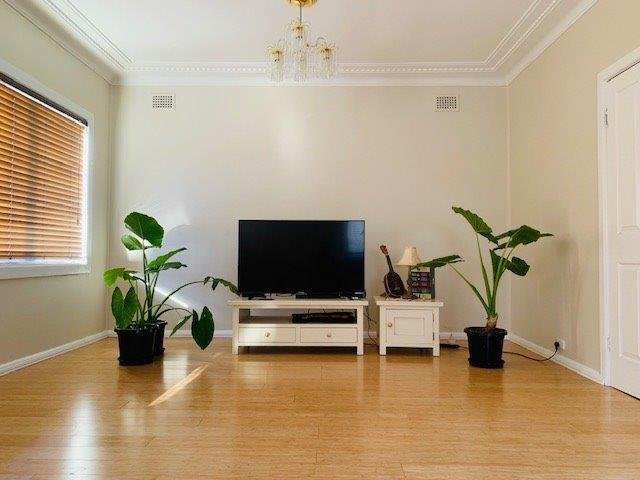 77 Sandringham Street SANS SOUCI 7