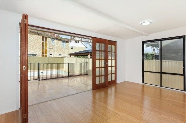 77 Sandringham Street SANS SOUCI 8