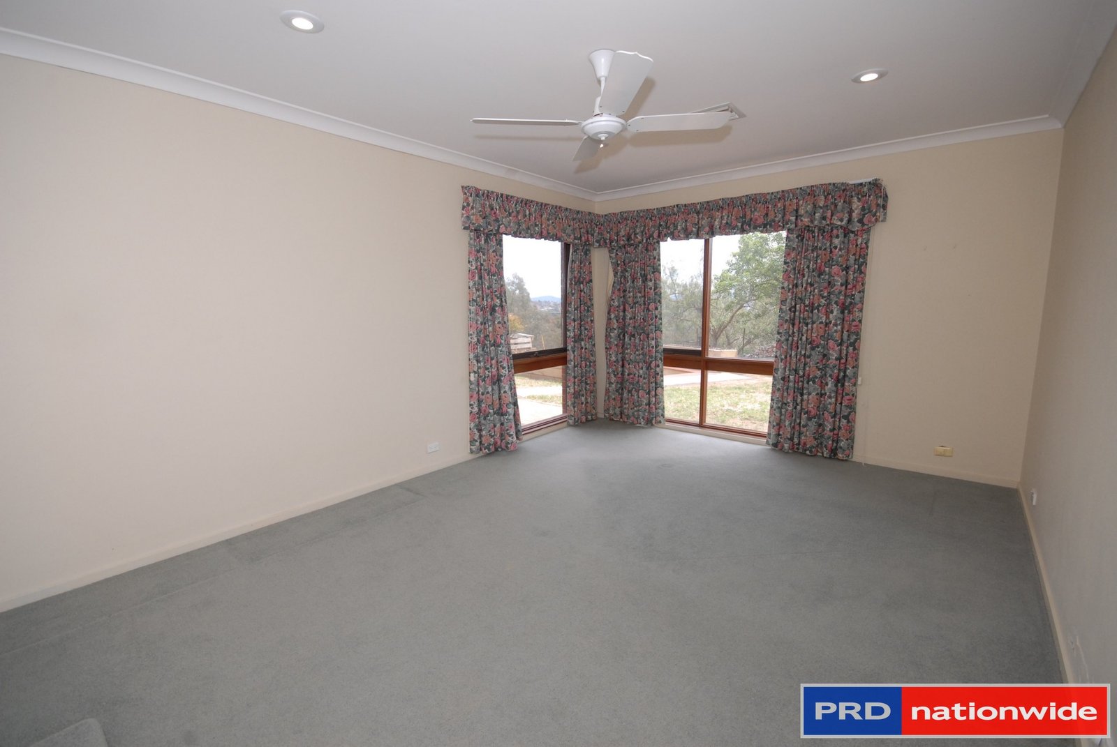 77 Severne Street GREENLEIGH 9