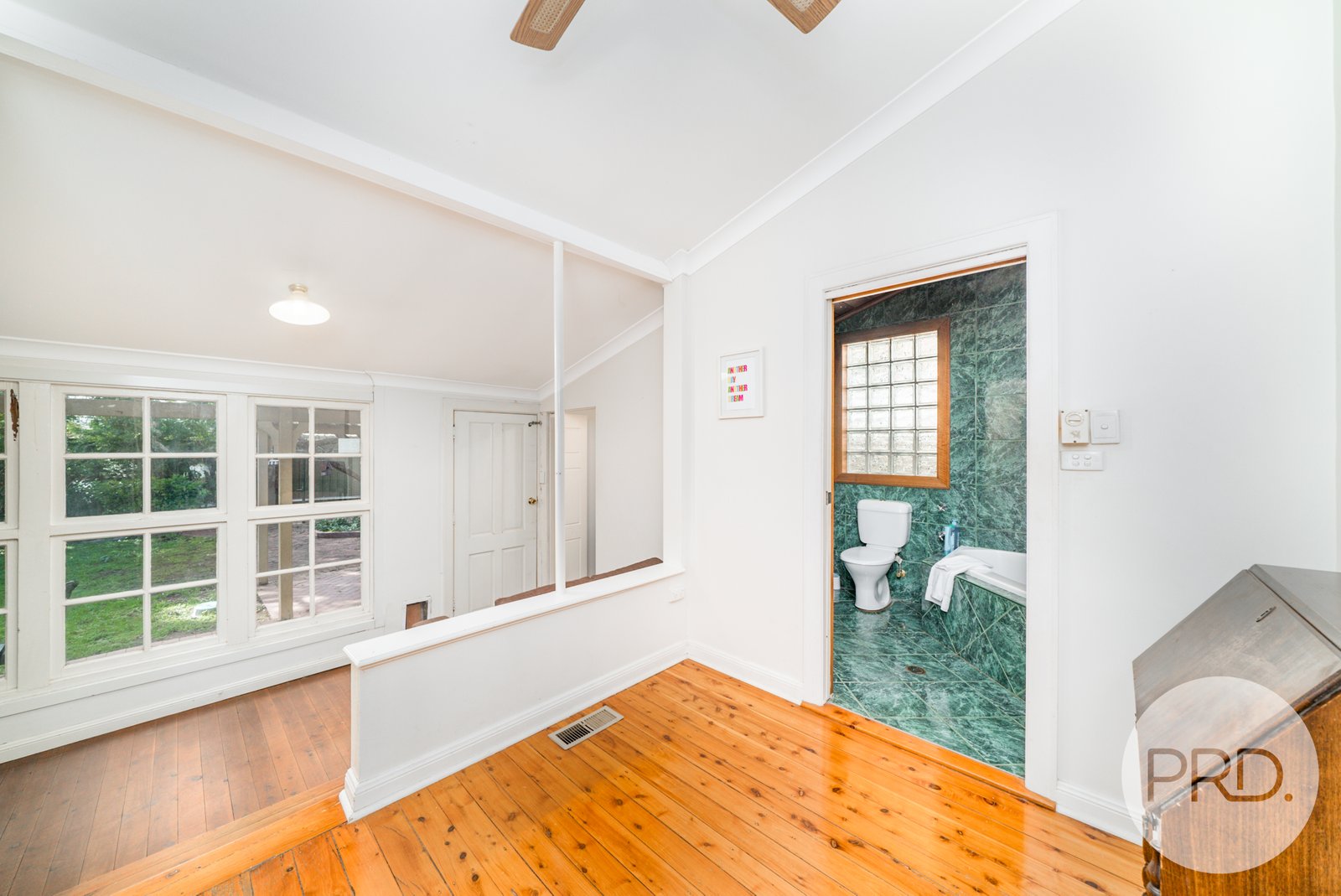 77 Simmons Street WAGGA WAGGA 5