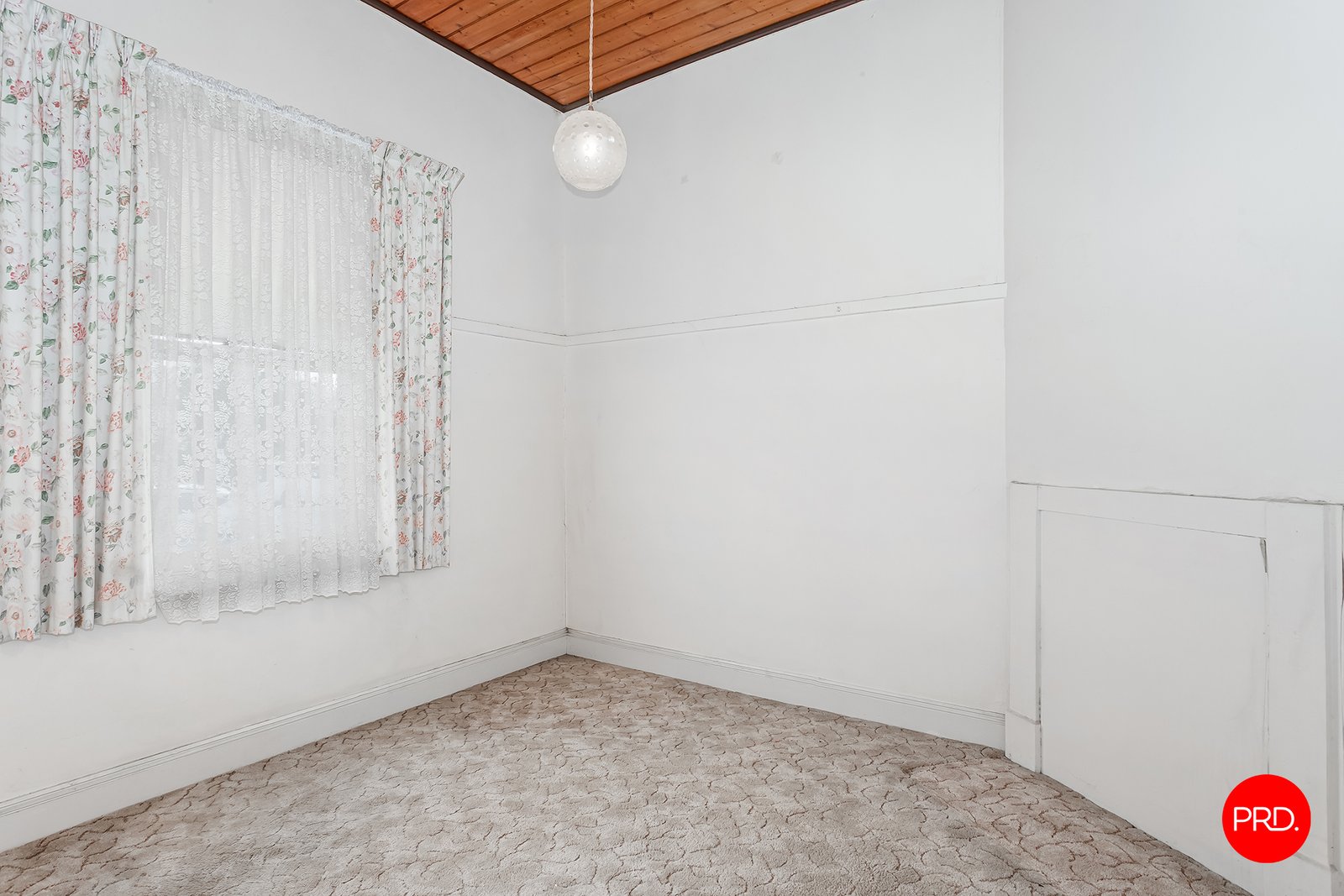 77 Sternberg Street KENNINGTON 4