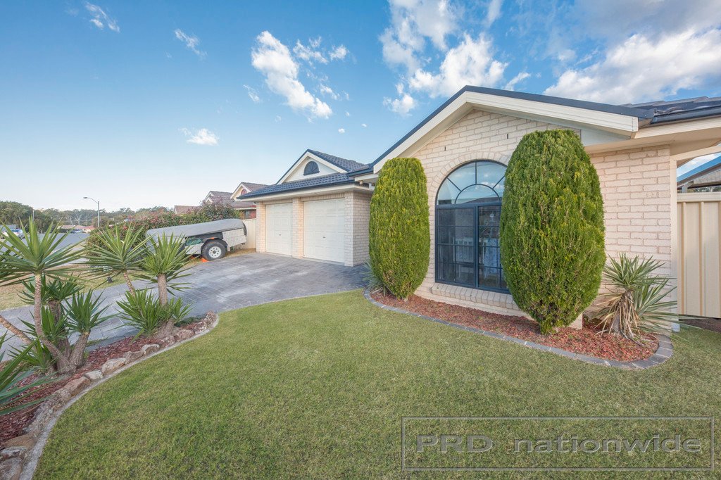 77 Streeton Drive METFORD 1