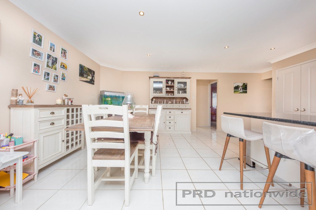 77 Streeton Drive METFORD 7