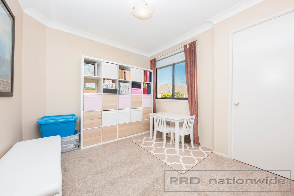 77 Streeton Drive METFORD 16