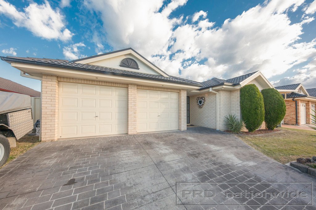 77 Streeton Drive METFORD 23
