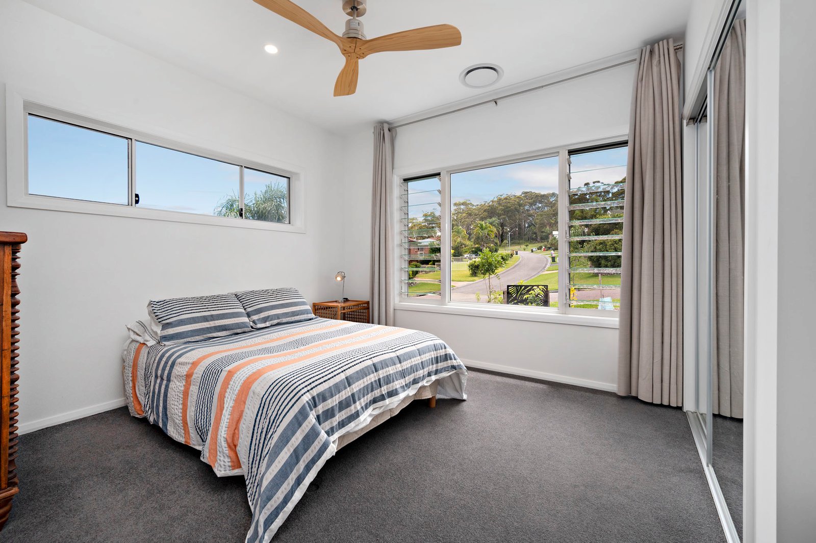 77 The Peninsula  CORLETTE 14