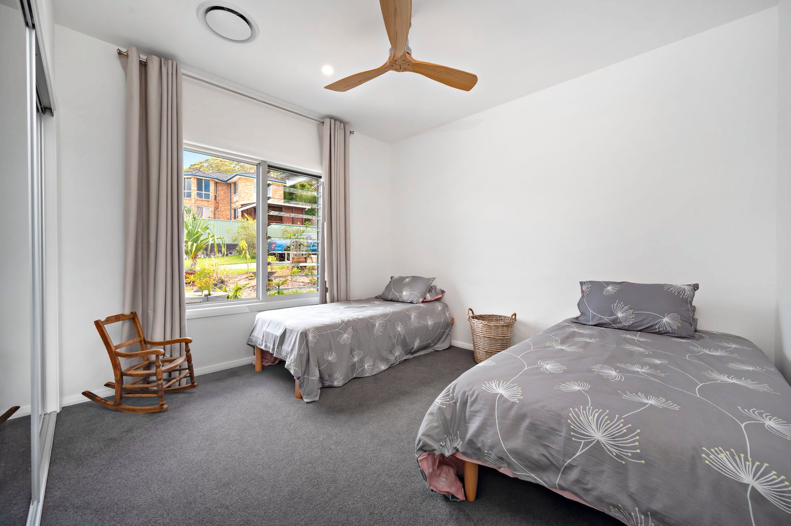 77 The Peninsula  CORLETTE 16