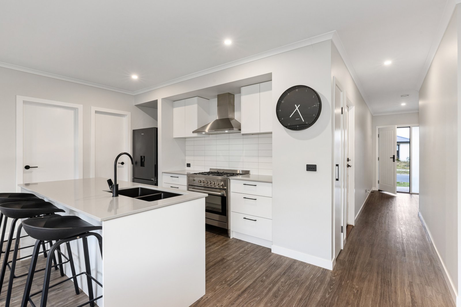Gallery: 77 Verdale Drive