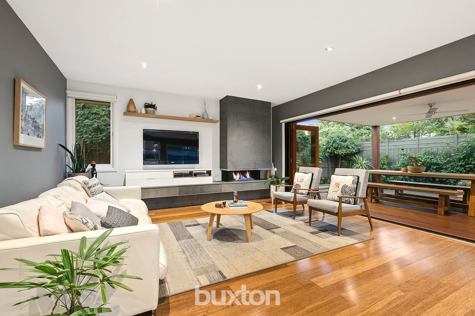 Gallery: 77 Waratah Street