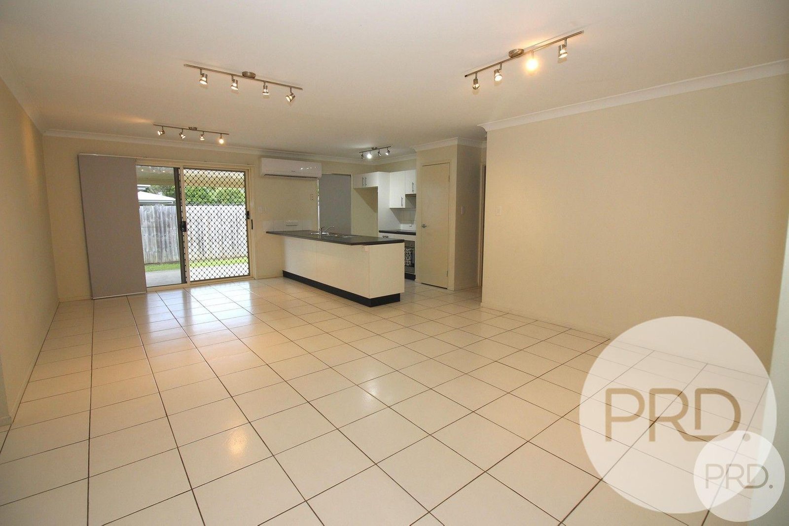 77 Wellington Street VIRGINIA 8