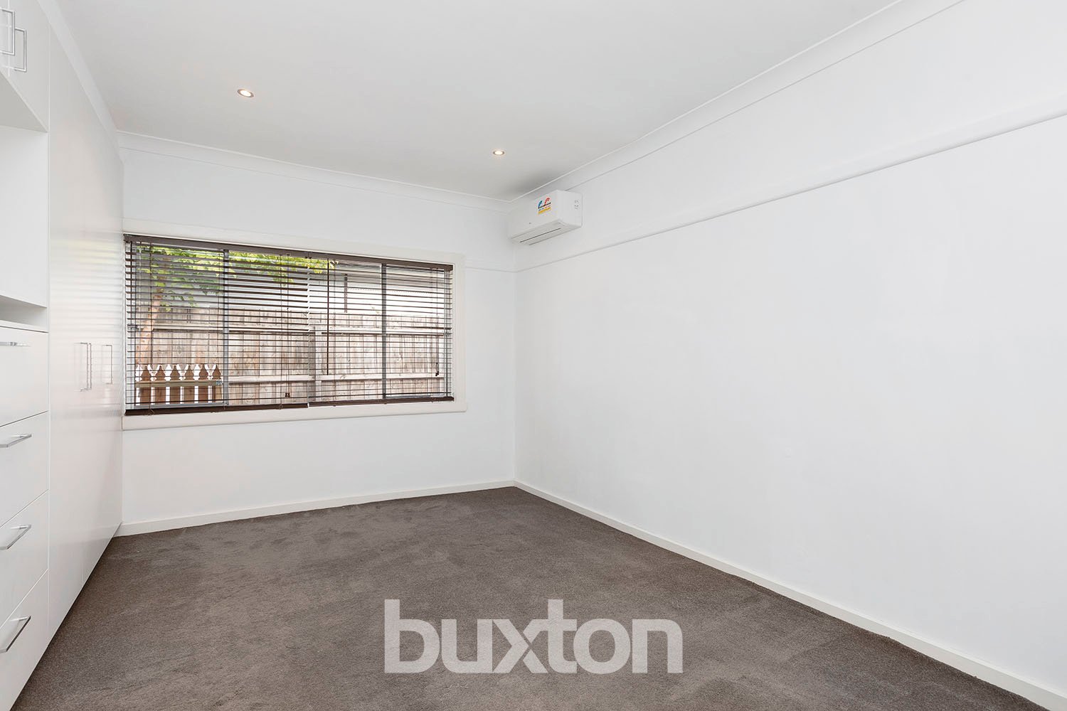 Gallery: 77 White Street