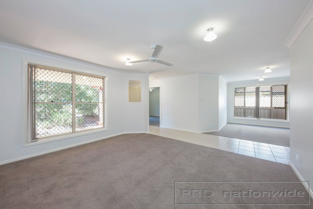77 Worcester Drive EAST MAITLAND 5
