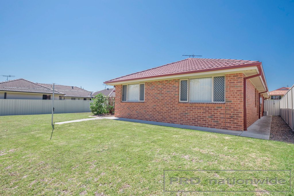 77 Worcester Drive EAST MAITLAND 17