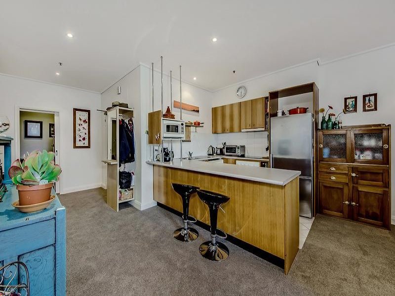 Gallery: 7/70 Albert Road