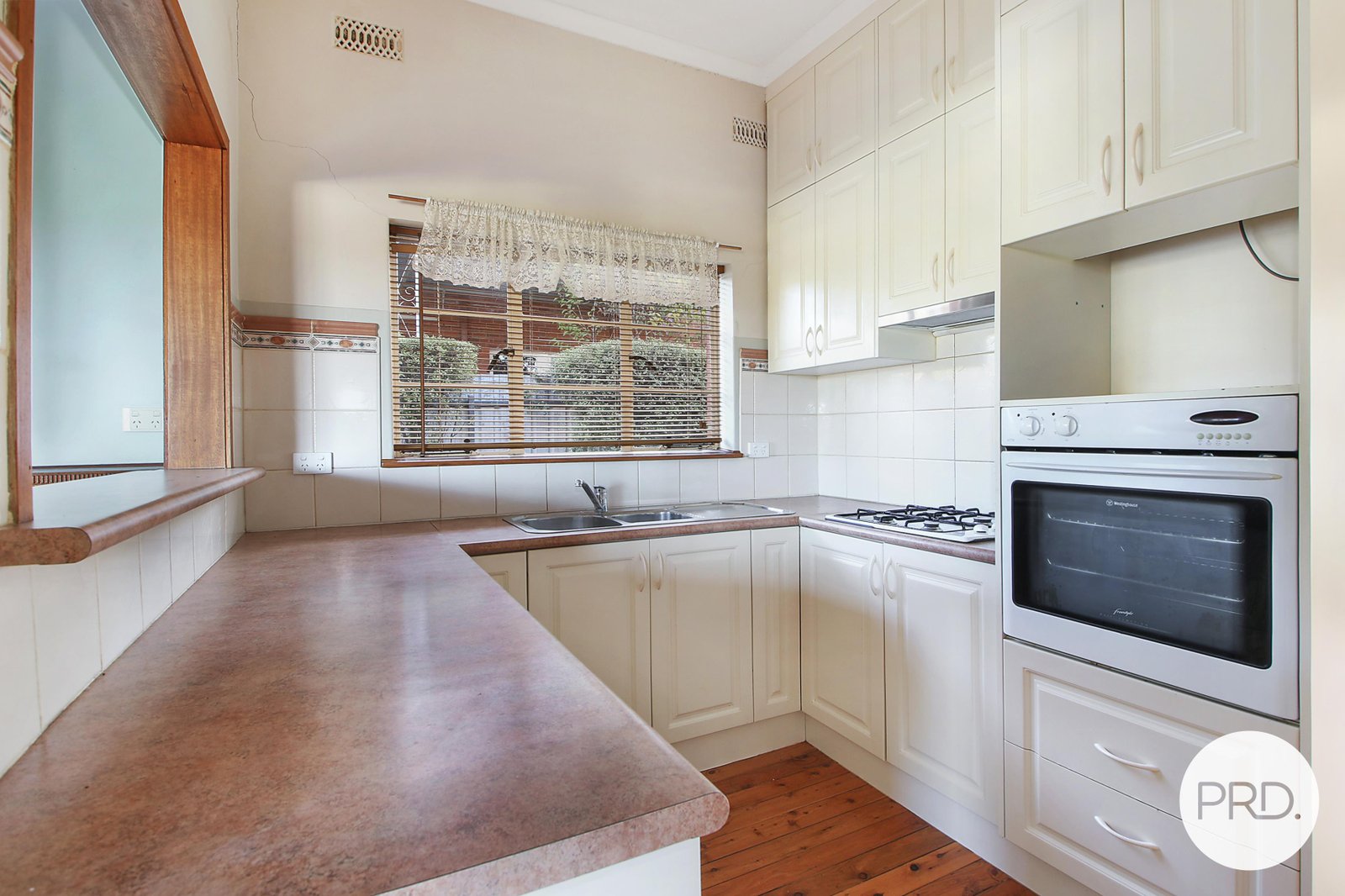 770 Pemberton Street ALBURY 2